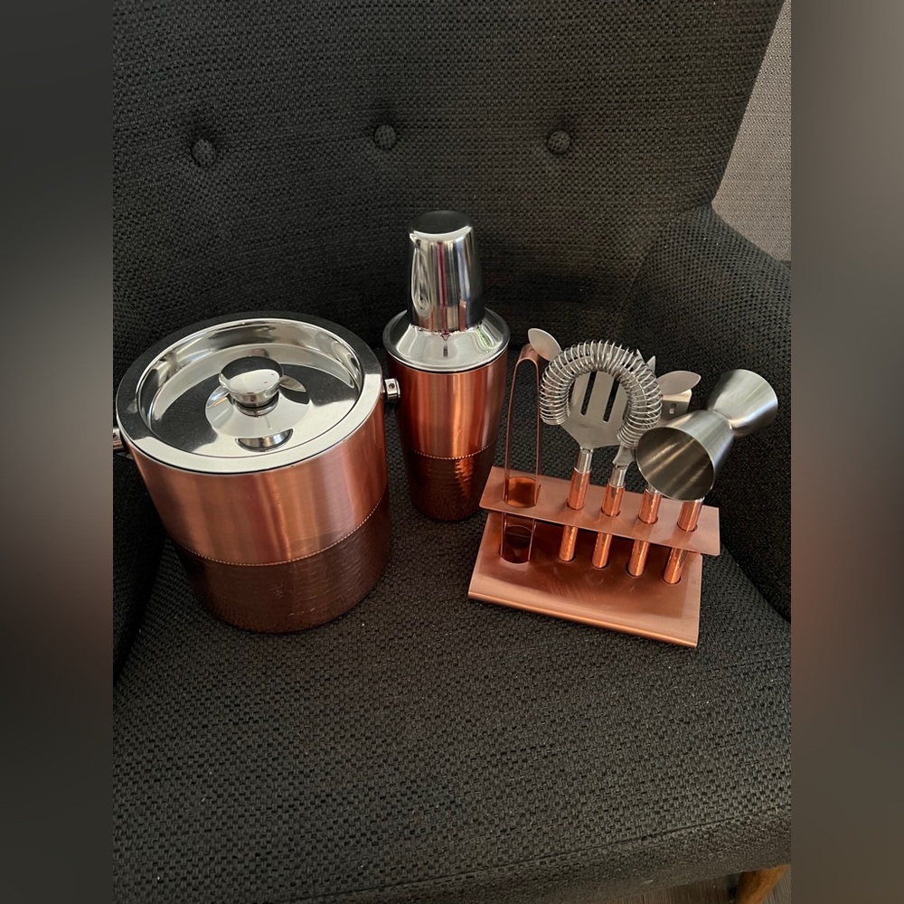 Godinger Copper Barware Set - 8 Pieces - Picture 2 of 4